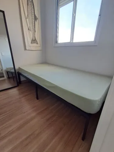 Cama de Metal de Solteiro Desmontável 