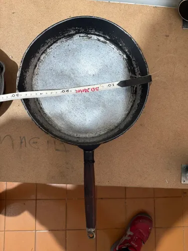 Panela anos 60 colecionável e panela de ferro fundido