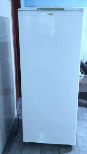 Geladeira   Consul 300LTS perfeita gela MT bem,  sem avarias R$950,00- * 7