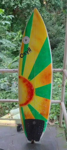 Prancha de Surfe Oxyll 5'11" excelente estado (parcelo no cartão)