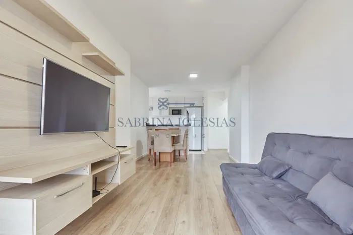 APARTAMENTO MOBILIADO COM 1 QUARTO e 1 VAGA NO CENTRO DE CURITIBA