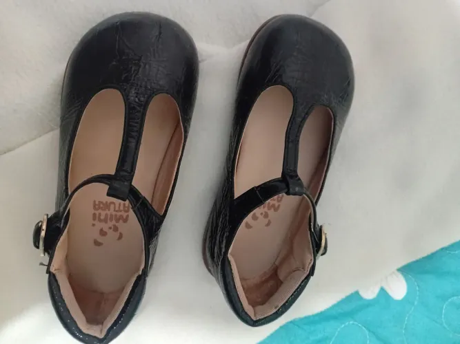 Vendo sapato preto 
