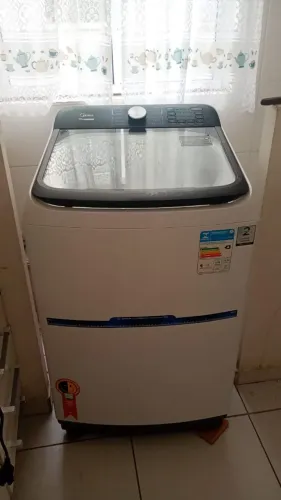 Vendo máquina de lavar roupa 15kg semi nova
