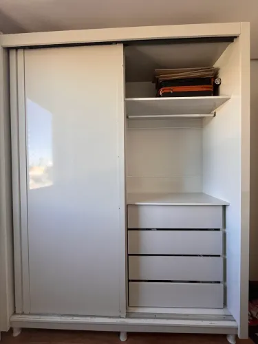 Guarda roupa 2 portas com espelho grande