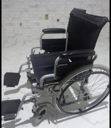 Cadeira de Rodas