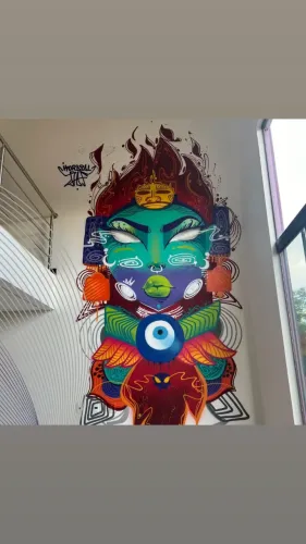 Grafiti arte e decoração, Douglas Kordial está pronto para decorar sua parede favorita.