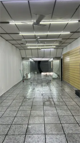 Salão Comercial à venda em Santana - SP