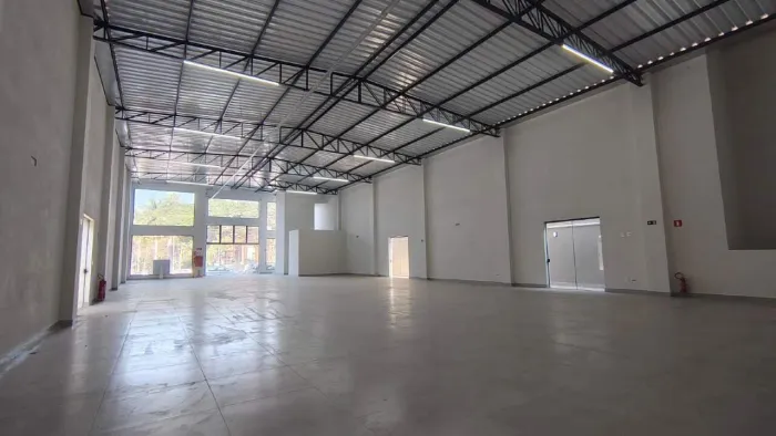 Galpão Comercial para Aluguel em Limeira (Jardim Mercedes) 948,73 m², 16 vagas e 4 banhei
