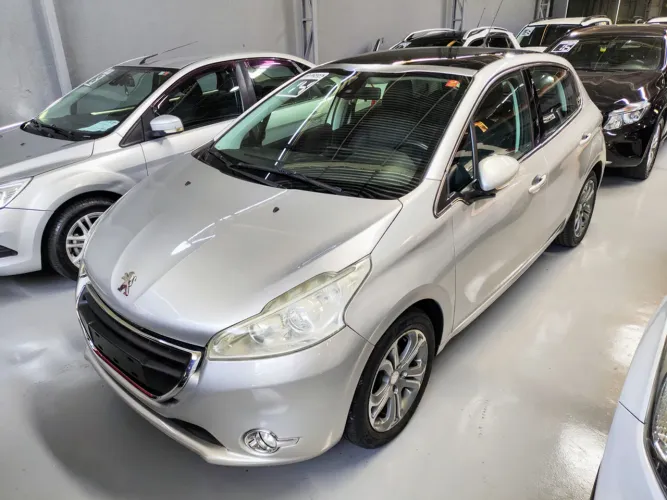 Peugeot 208 Griffe 1.6 Flex 16V 5P Mec. 2014