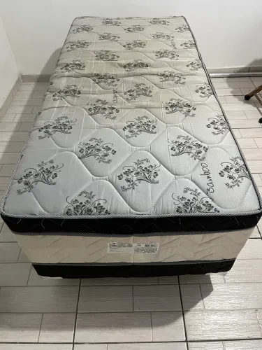 Cama de solteiro
