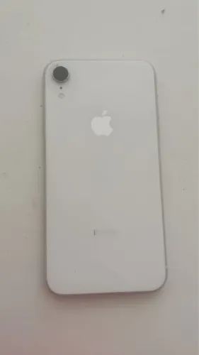 iPhone XR branco 64gb