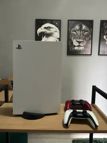 PS5 COM LEITOR