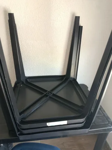 Mesas e bancos