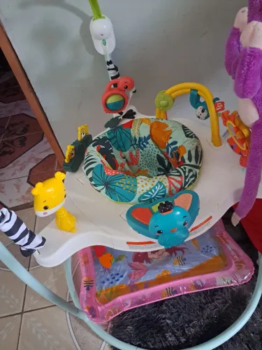 Brinquedo pula pula jump