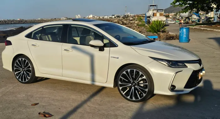 Toyota Corolla Altis Prem. Hybrid 1.8 Flex AUT 2021