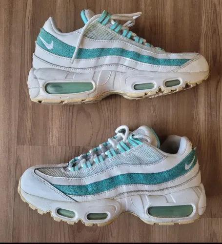Tênis Nike Air max verde original número 37