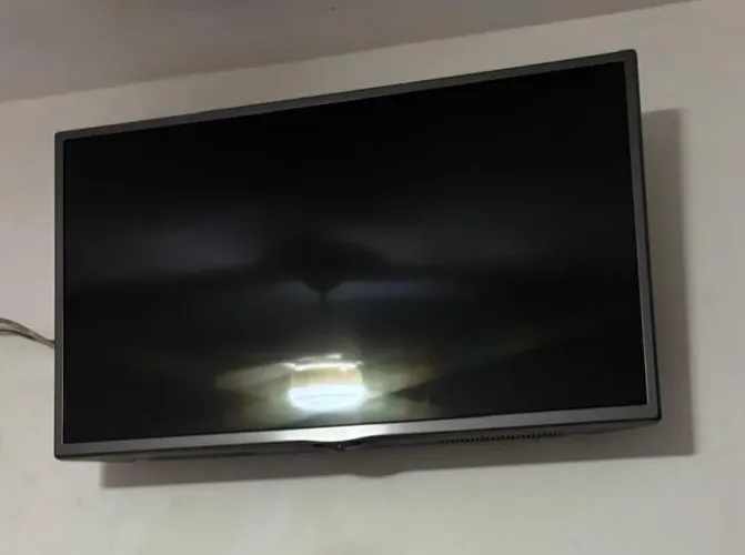 TV smart 32 Polegadas marca LG sem o controle 1.900