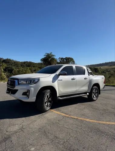 Toyota Hilux CD SRX 4X4 2.8 TDI 16V Diesel Aut. 2020