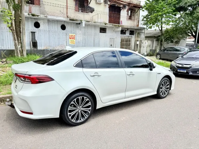 Toyota Corolla Altis Prem. Hybrid 1.8 Flex AUT 2021