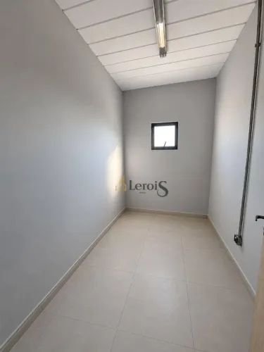 EXCELENTE OPORTUNIDADE - Galpão, 125367 m² - venda por R$ 5.700.000 ou aluguel por R$ 30.0