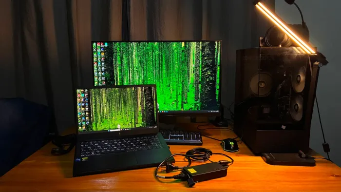 Acer Nitro V15 RTX 4050 16gb RAM 512Gb nvme e tela 165hz