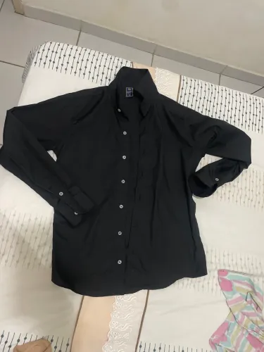 Camisa social preta P (manga longa)