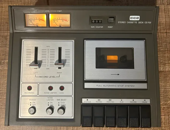 Toca Fitas CCE CD-702 Item de Colecionador