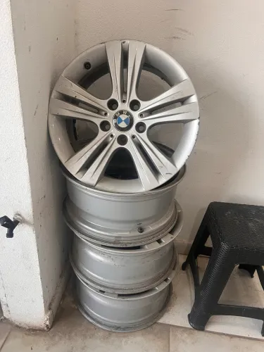 4 Rodas Aro 17 BMW - Original
