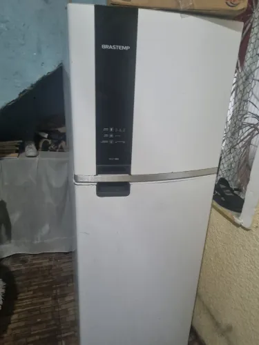 Geladeira com defeito