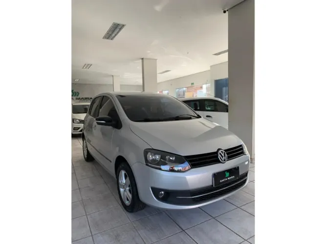 Volkswagen Fox Trendline 1.0 Flex 8V 5P 2012