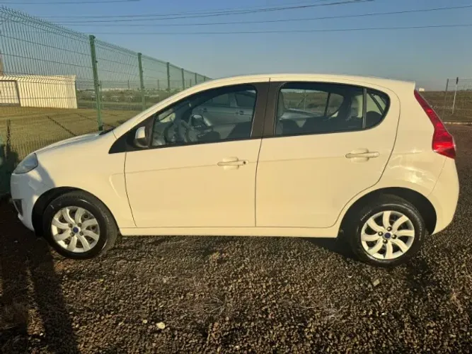 Fiat Palio Attractive 1.0 EVO Fire Flex 8V 5P 2015