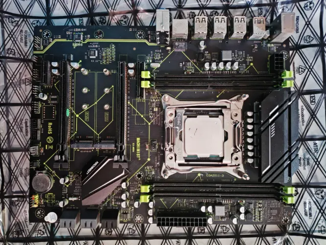 E5 MR9A Placa mãe + xeon 2680 V4
