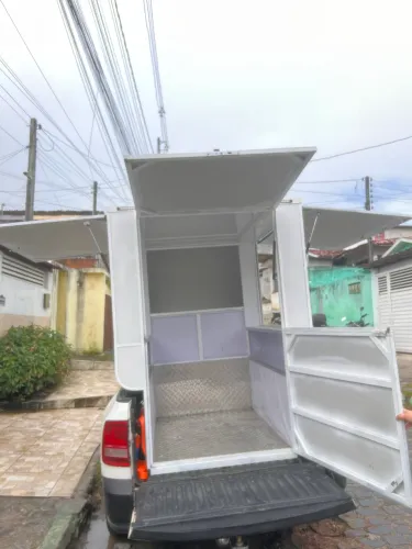 Mini Lanchonete Móvel / Baú Removível