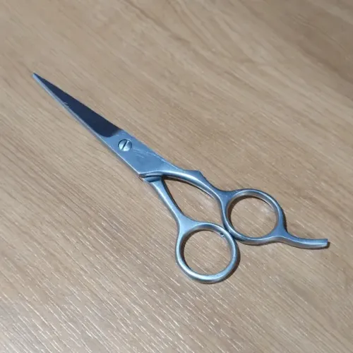 TESOURA TWEEZERMAN DE 14CM EM AÇO INOXIDÁVEL