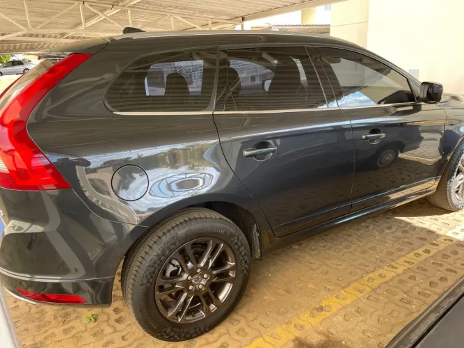 Volvo XC-60 XC 60 T-5 Dynamic 2.0 FWD Turbo Gasolina 4P AUT 2015