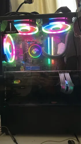 PC GAMER RYZEN 7 5800x3D 32gb ram RX6800 16gb