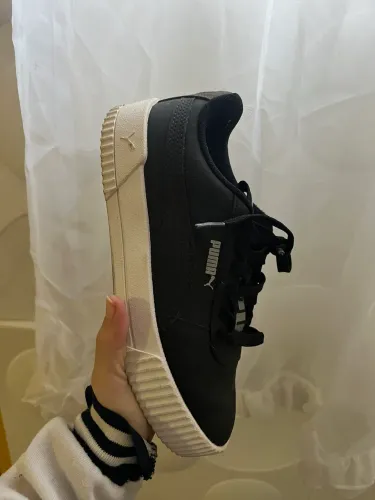 Tenis puma carina