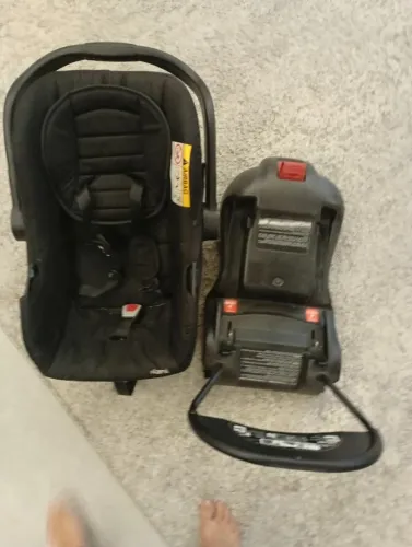 Bebê conforto com base isofix infanti