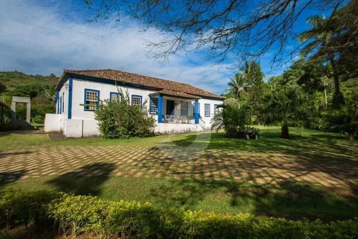 Fazenda com 6 dormitórios à venda, 24000 m² por R$ 2.000.000,00 - Centro - Rio das Flores/