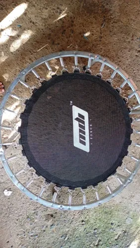 Jump usado apenas 1 vez suportar até 125kg muito resistente, está em perfeitas condições