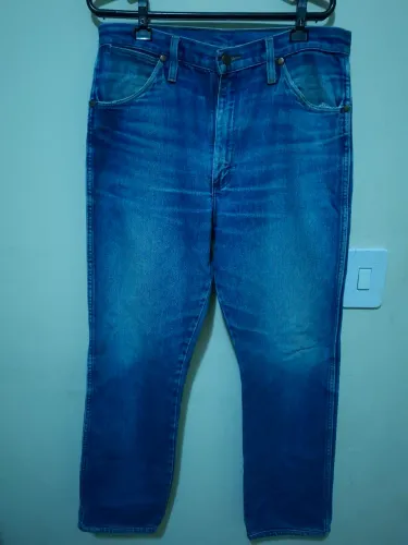 Calça jeans Wrangler Vintage TAM 40 com Desgaste no bolso