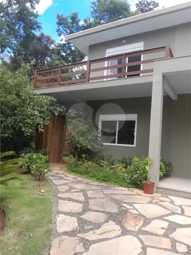 Casa à venda ou para alugar com 4 suítes em Chácaras São Carlos, Cotia - SP