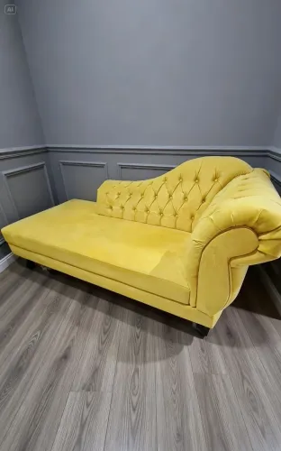Divã chaise longo capitonê clássico 