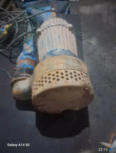 Vende-se motobomba