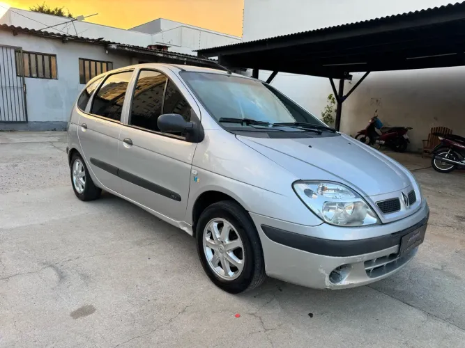 Renault Scenic RT/auth/auth/kids Hi-flex 1.6 16V 2011
