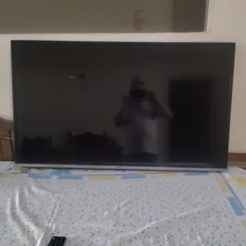 TV Philco 49 polegadas com DEFEITO, leia a descrição do anúncio