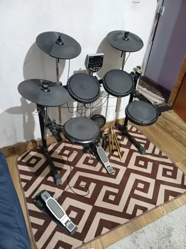 BATERIA ELETRÔNICA
