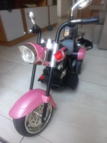 Moto elétrica infantil