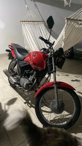 Moto filé sem detalhes aceito carro em troca 