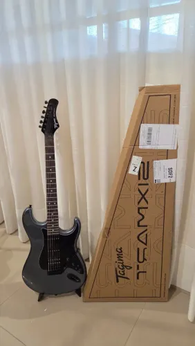 Guitarra Tagima - Nova - com Pedaleira inclusa - 10x no cartão